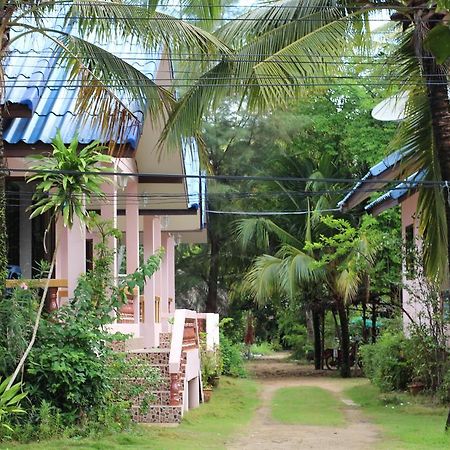 Chaiwat Resort Laem Sing Eksteriør billede
